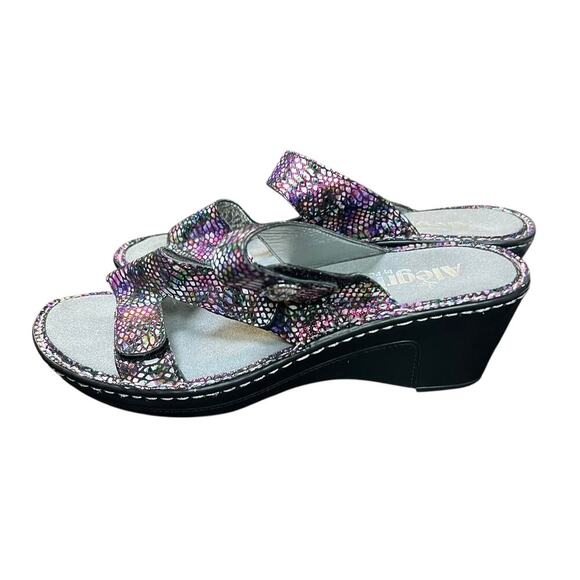Alegria Lofti Funtastic Snake Print Leather Wedge Sandals Size 37 - Picture 1 of 11